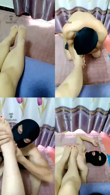 【伊伊女王】午后舔脚放松短丝 